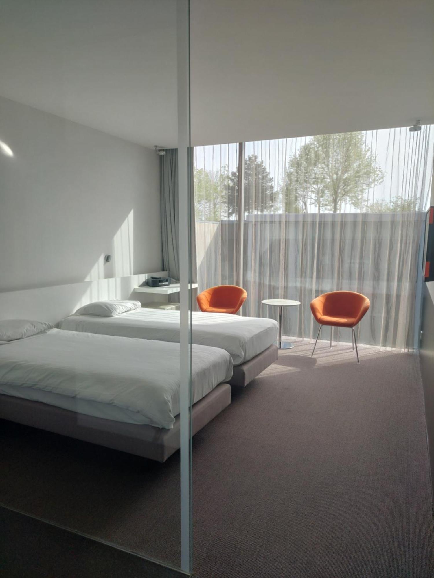 D-Hotel Kortrijk Eksteriør billede